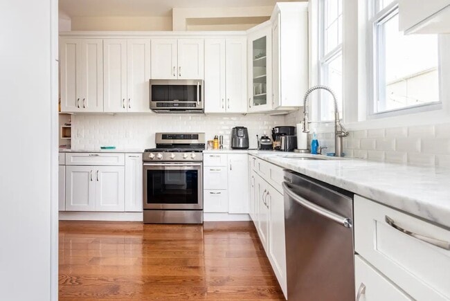 property at 1415 West St