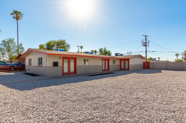 1332 N 50th St in Phoenix, AZ - Building Photo - Building Photo