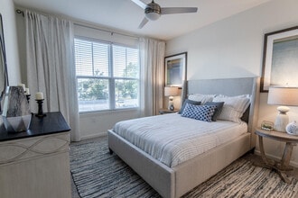 The Beacon in New Smyrna Beach, FL - Building Photo - Building Photo