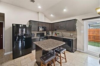120 Geronimo Cove in Kyle, TX - Building Photo - Building Photo