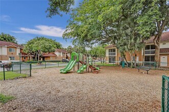 801 NW 91st Terrace in Plantation, FL - Building Photo - Building Photo