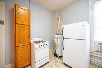 250 1/2 W 5th Ave in Columbus, OH - Building Photo - Building Photo