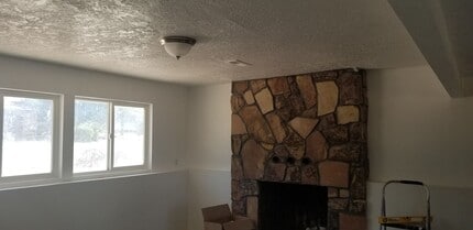 716 W Mountain View Dr in Cedar City, UT - Building Photo - Building Photo