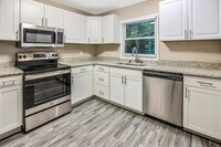 3473 Pinehill Dr photo'