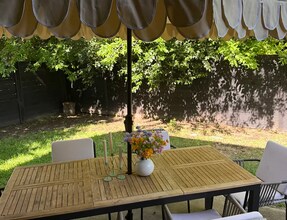 1006 Cardinal Ln in Austin, TX - Building Photo - Building Photo