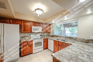 1817 N Palm Dr in Tempe, AZ - Building Photo