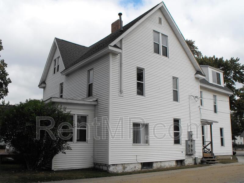 501 S University Ave in Mt. Pleasant, MI - Building Photo