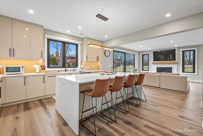 148 Oak St in Lake Zurich, IL - Building Photo - Building Photo