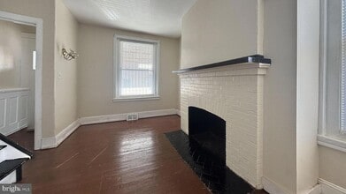 5471 Delancey St in Philadelphia, PA - Foto de edificio - Building Photo