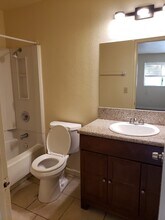 5315 Santa Margarita St-Unit -5 in San Diego, CA - Building Photo - Building Photo