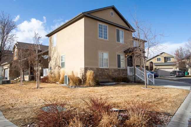 3424 Newland Loop in Lehi, UT - Building Photo - Building Photo