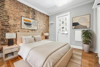 117 First Avenue, Unit 2 in New York, NY - Building Photo - Building Photo