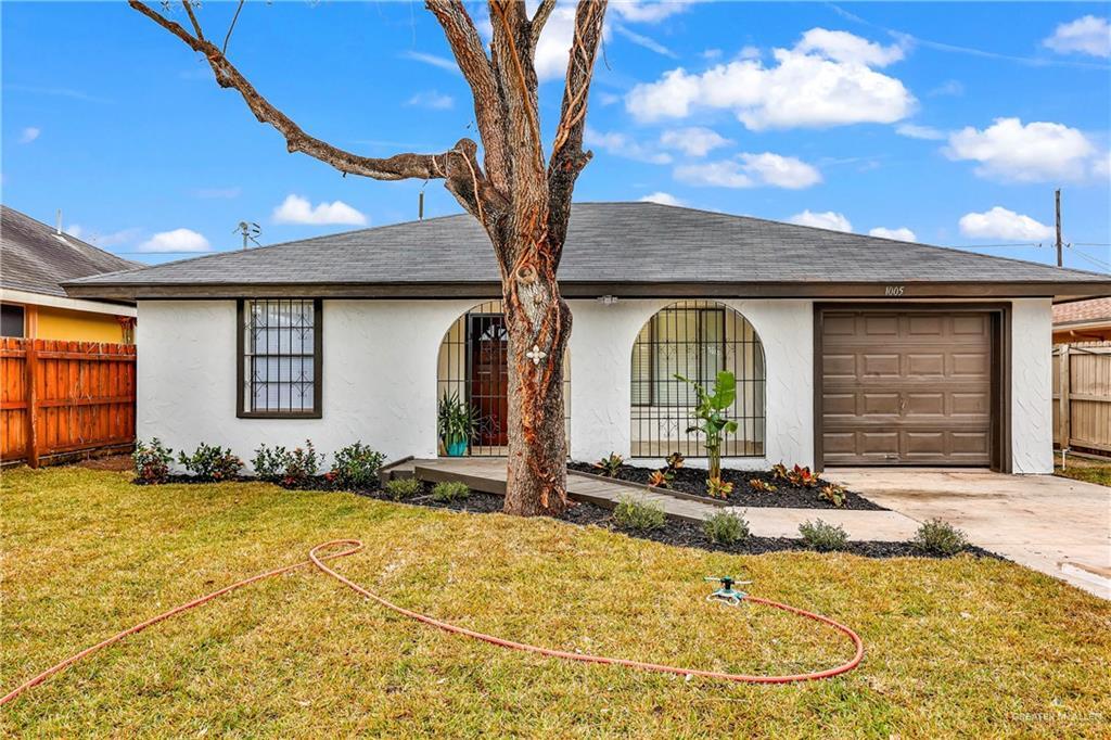 1005 Alejandra St in Mission, TX - Building Photo