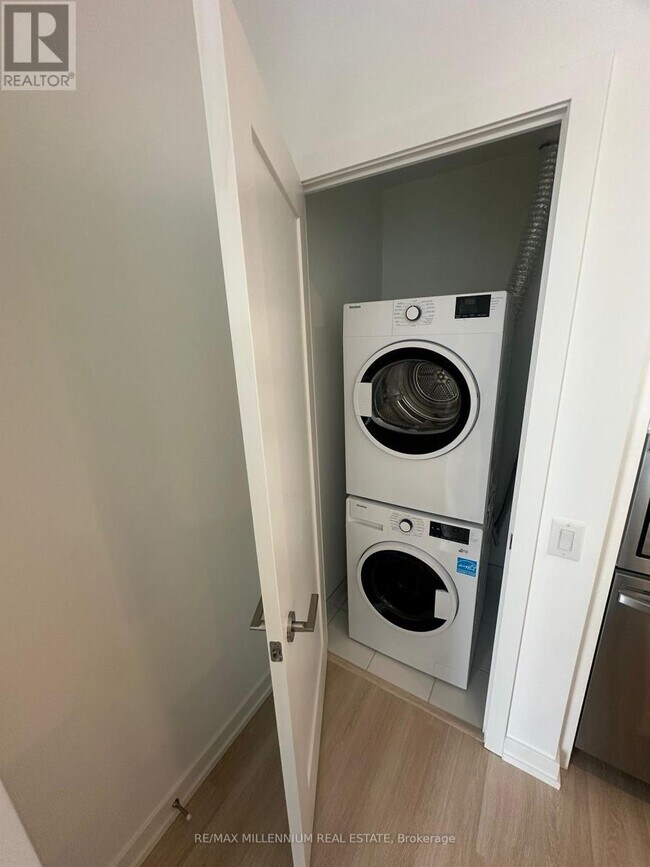 9763 Markham Rd in Markham, ON - Building Photo - Building Photo