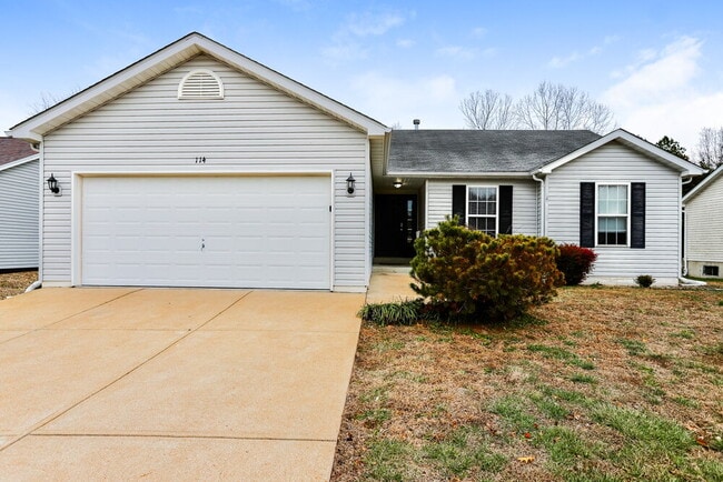 property at 114 Gran Vista Dr