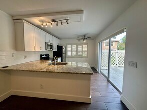 1943 Stratford Way in West Palm Beach, FL - Building Photo - Building Photo