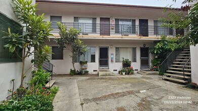 Wellesley Manor in Los Angeles, CA - Foto de edificio - Building Photo