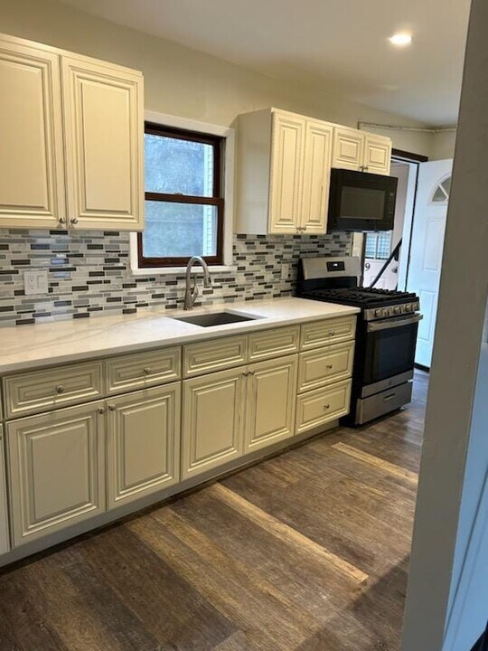 17 Prospect St, Unit Number Ten in Highland Falls, NY - Building Photo