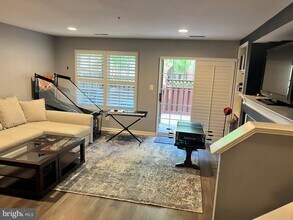 4929 Kilburn St in Alexandria, VA - Building Photo - Building Photo