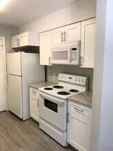 11800 Alpheus Ave in Austin, TX - Building Photo - Building Photo