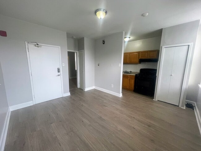 1309 W Allegheny Ave in Philadelphia, PA - Building Photo - Building Photo