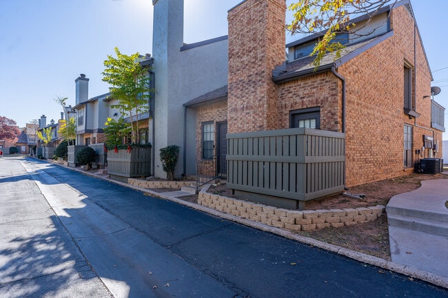 Delmar Villas in Midland, TX - Foto de edificio - Building Photo