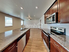 2330 E Wild Horse Way in Eagle Mountain, UT - Building Photo - Building Photo