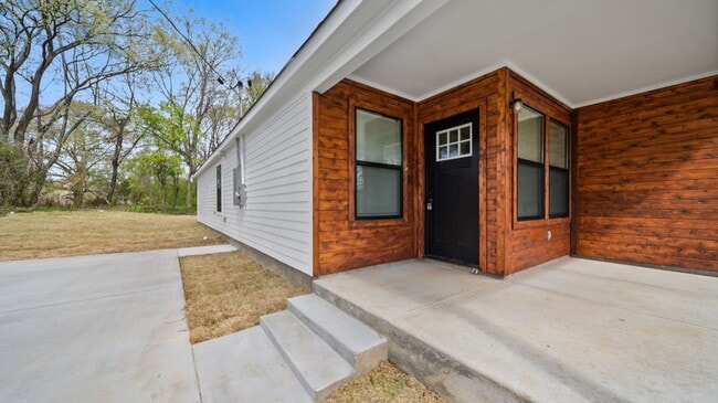 34 E Geeter Rd in Memphis, TN - Building Photo - Building Photo