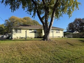 308 W 33rd St in Kearney, NE - Building Photo - Building Photo