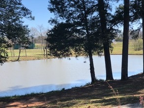 Lake Mist Apartments in Charlotte, NC - Building Photo - Building Photo