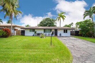 7700 NW 15th St in Pembroke Pines, FL - Building Photo - Building Photo