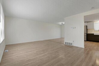 6486 Ethan Dr in Reynoldsburg, OH - Building Photo - Building Photo