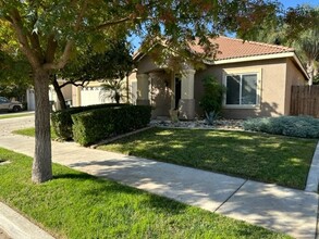 4135 S Willis St in Visalia, CA - Building Photo - Building Photo