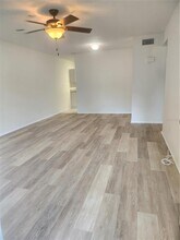 2293 Swedish Dr in Clearwater, FL - Building Photo - Building Photo