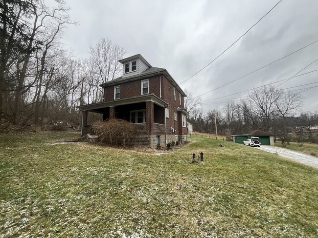 property at 1801 Universal Rd