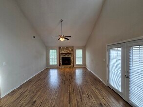 2113 Wilderness Path in Fort Walton Beach, FL - Building Photo - Building Photo