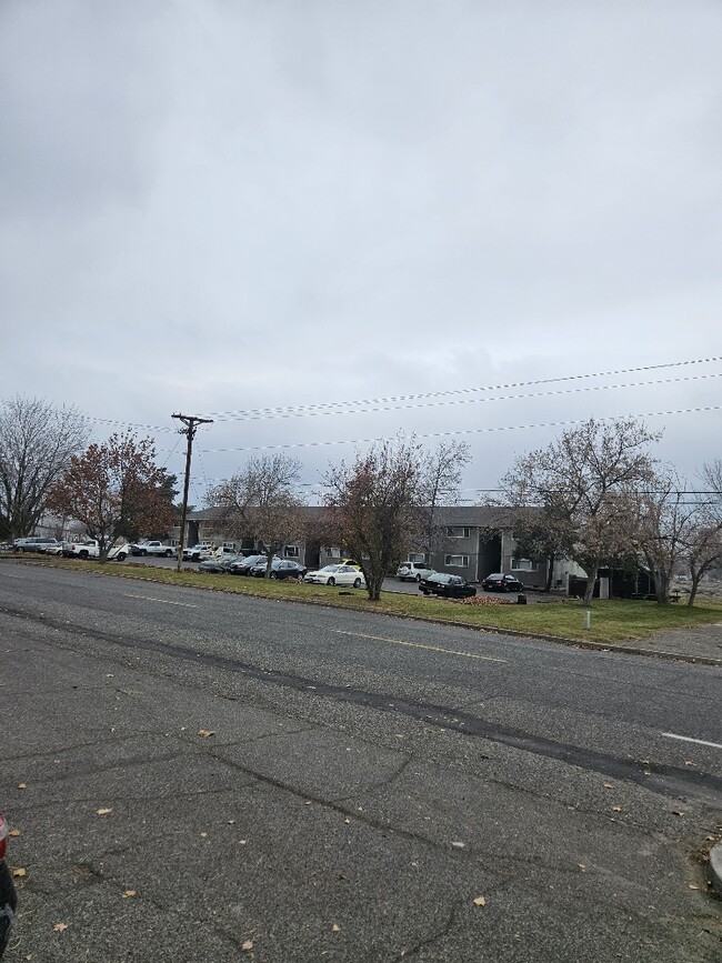 Columbia View in Boardman, OR - Building Photo - Building Photo