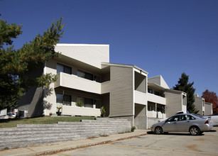 The Field in Springfield, MO - Foto de edificio - Building Photo