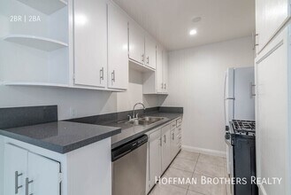 6069 Saturn St, Unit 4 in Los Angeles, CA - Building Photo - Building Photo