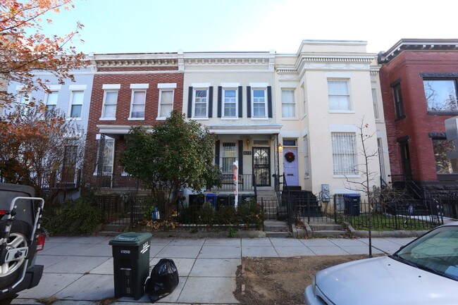 619 15th St NE in Washington, DC - Building Photo - Building Photo