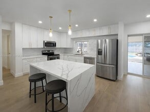 5416 Jefferson St in Hollywood, FL - Foto de edificio - Building Photo