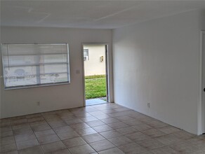 2220 Pierce St in Hollywood, FL - Building Photo - Building Photo