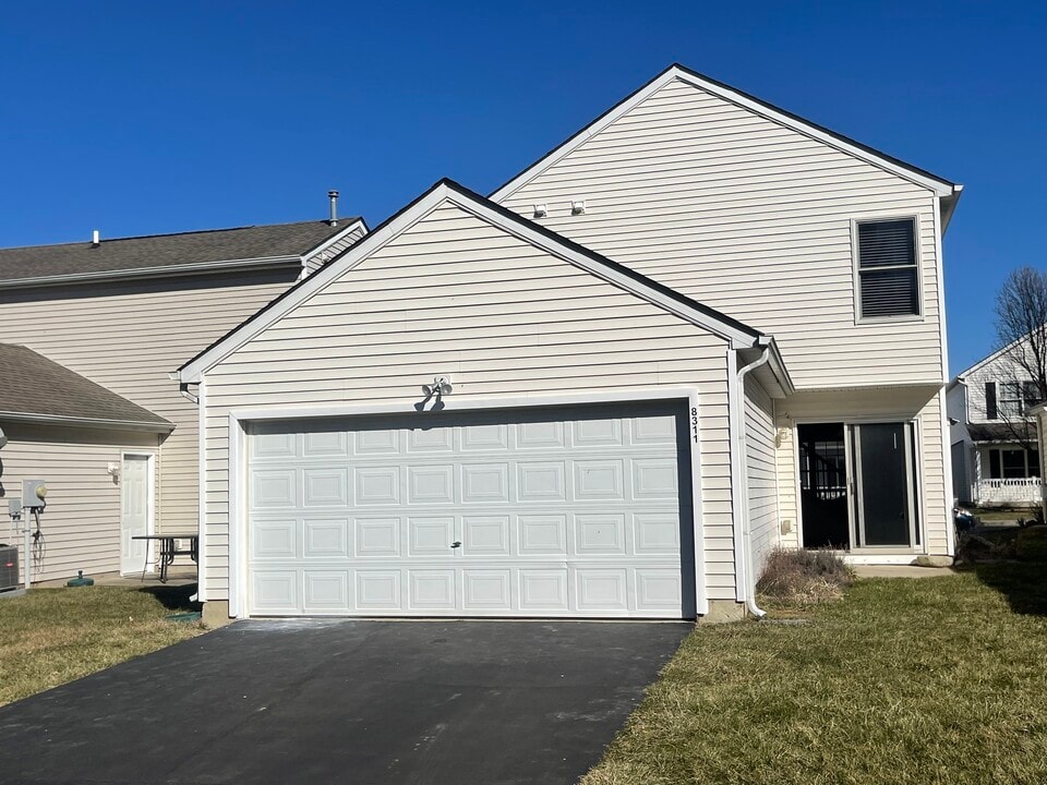 8311 Carano Way in Columbus, OH - Building Photo