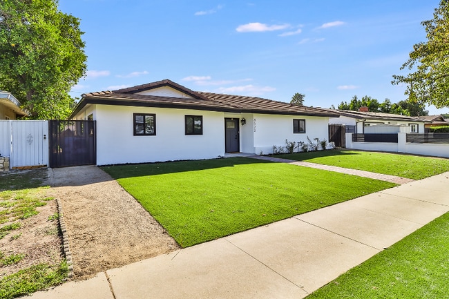 8520 Jumilla Ave in Los Angeles, CA - Building Photo - Building Photo