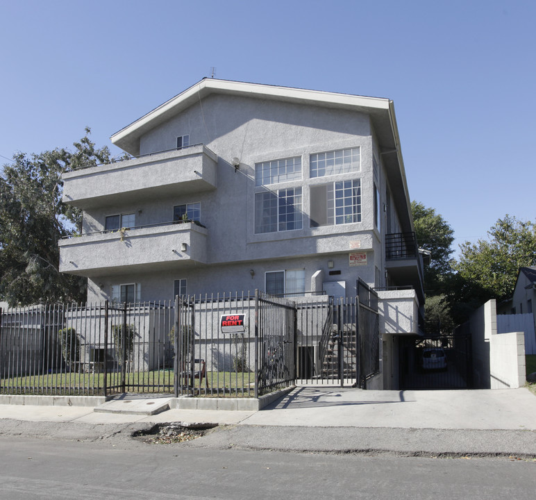 6407 Denny Ave in North Hollywood, CA - Building Photo