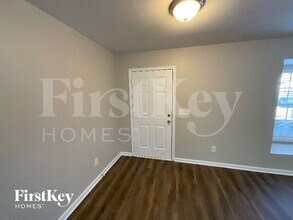 204 Hillview Dr in Durham, NC - Foto de edificio - Building Photo