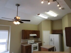 7107 Grey Dawn Ln in Dallas, TX - Building Photo - Building Photo