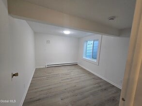 79 Middle Rd in Lake George, NY - Building Photo - Building Photo