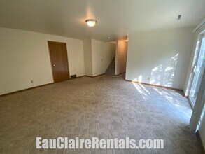 2265 Frank St, Unit 2265 in Eau Claire, WI - Building Photo - Building Photo
