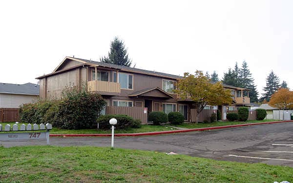 Northwood Manor Apartments in Gresham, OR - Foto de edificio